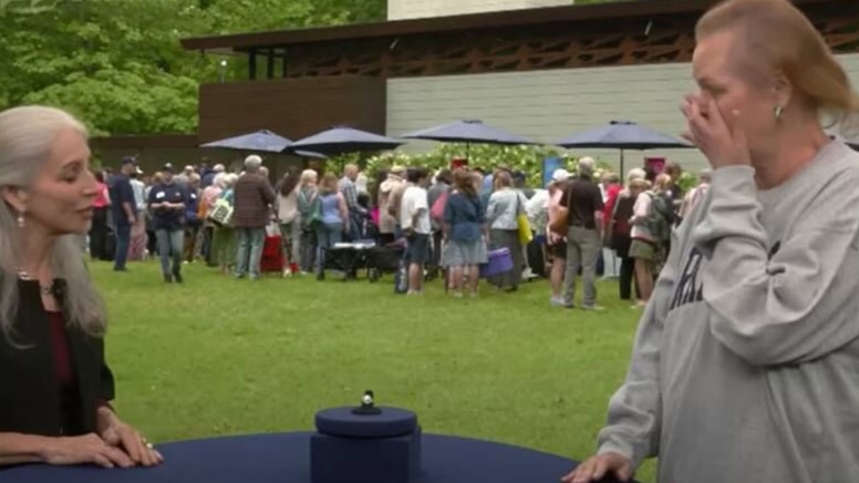 Yadigar yüzüğünün değerini öğrenince hüngür hüngür ağlamaya başladı