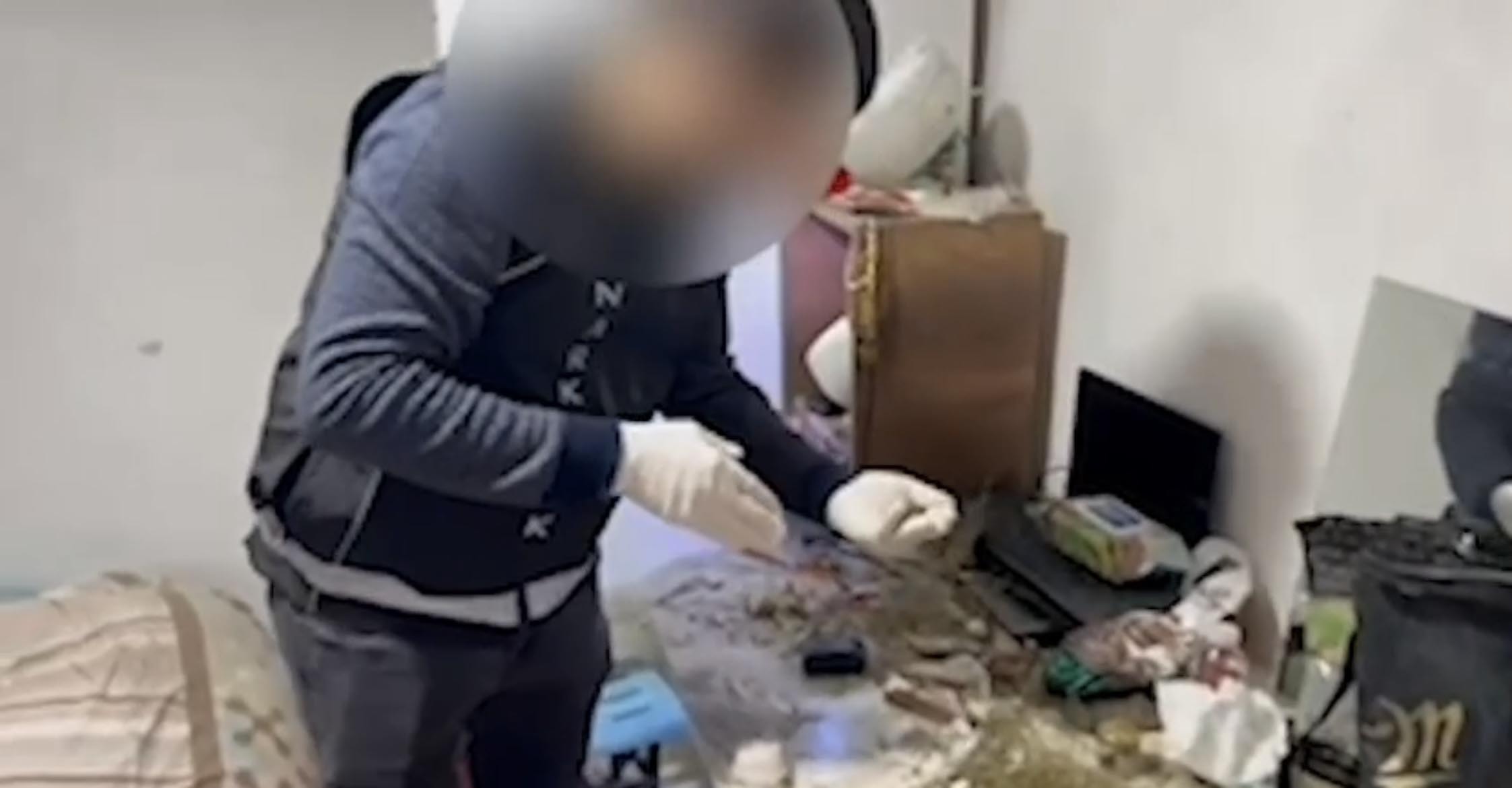Soygunda kuyumcudan çalınan paralar, uyuşturucu operasyonunda ele geçirildi