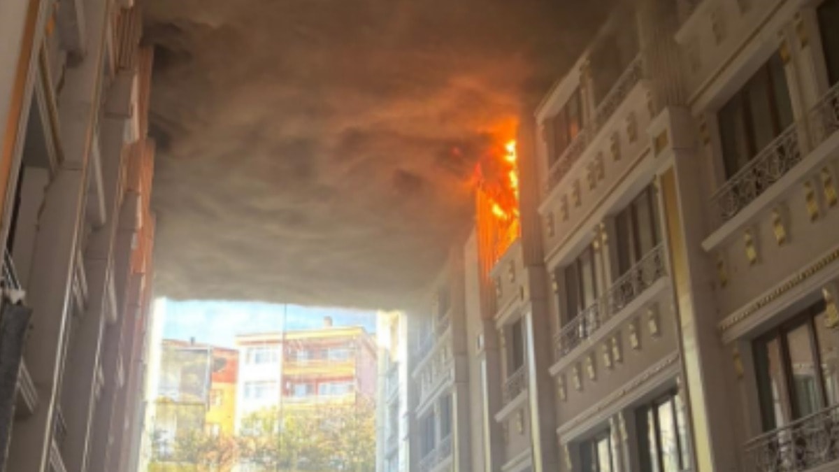 Yalova’daki otelde yangın çıktı, itfaiye ekipleri müdahale etti