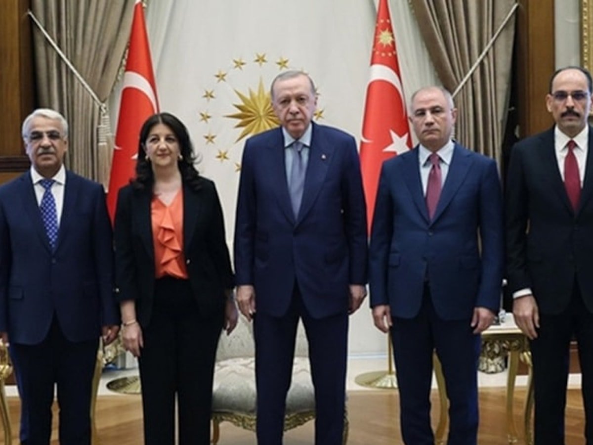 Erdoğan ile İmralı heyeti görüşmesi sona erdi.