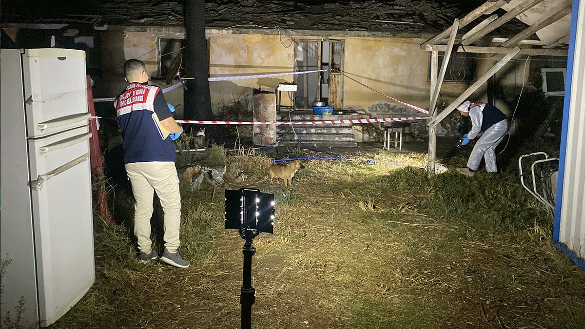 Annesini yaralayıp iş arkadaşını öldürdü: Dehşetin sebebi belli oldu