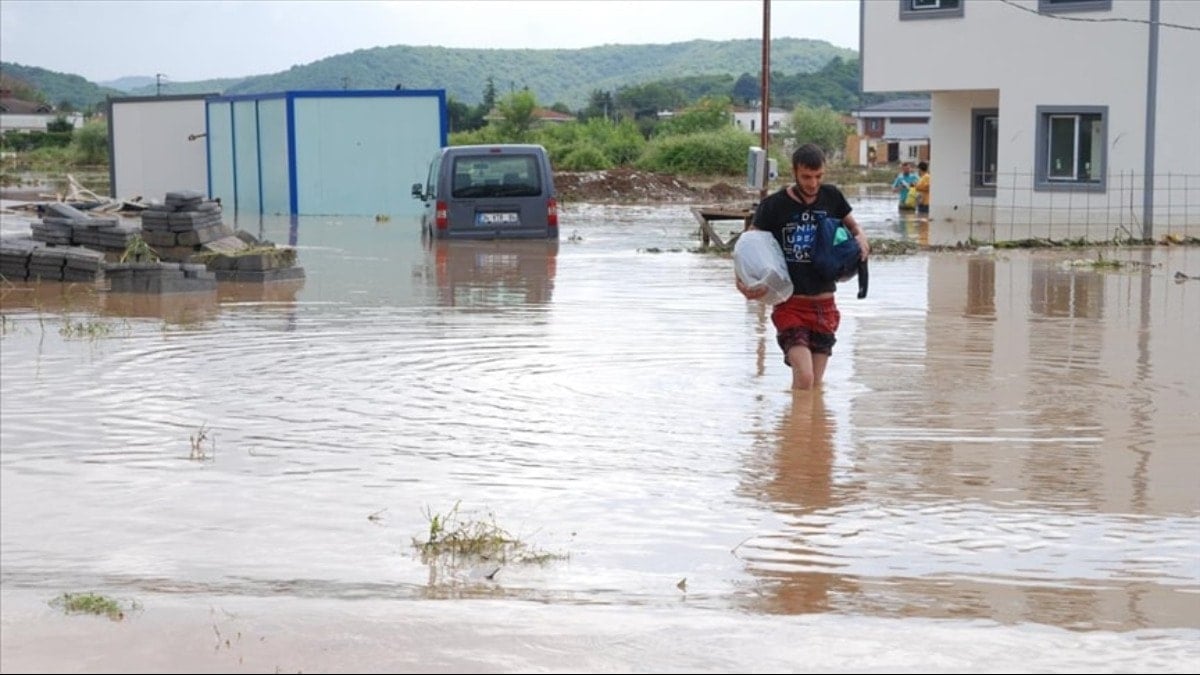 Son Dakika... İstanbul'un 2 ilçesi için sel uyarısı