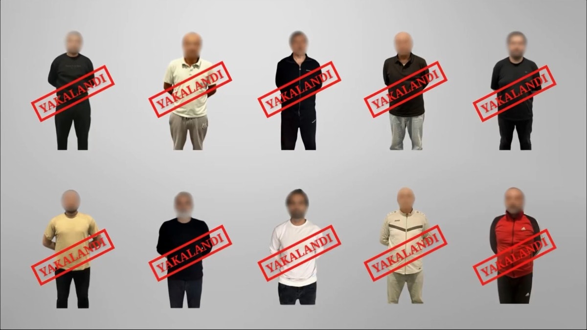 Kırmızı bültenle aranan 10 suçlu Türkiye'ye getirildi