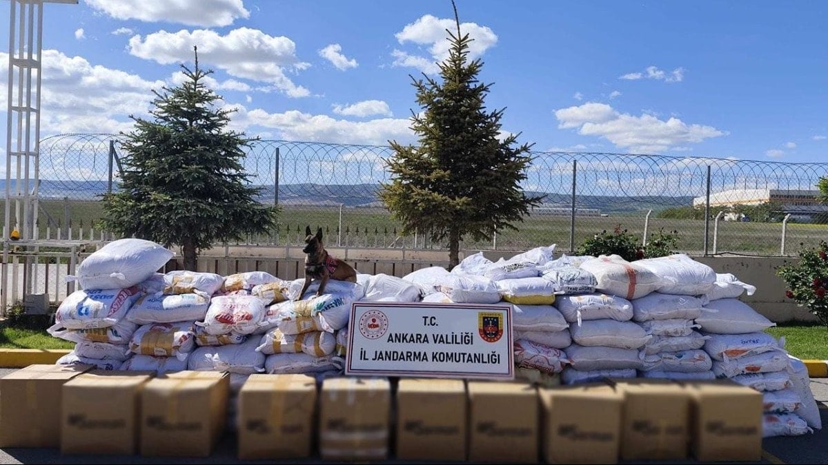 Ankara'da 12 ton 900 kilogram kaçak tütün ele geçirildi