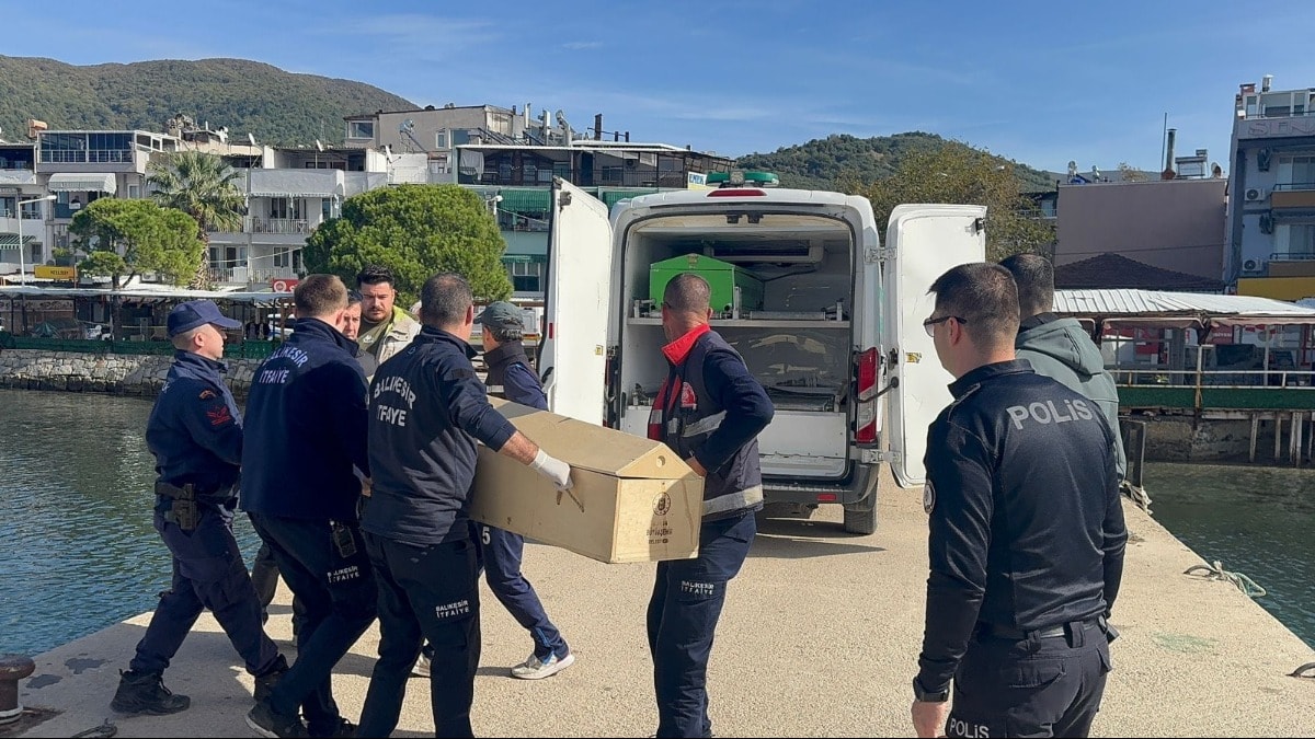 Erdek'te denizde erkek cesedi bulundu