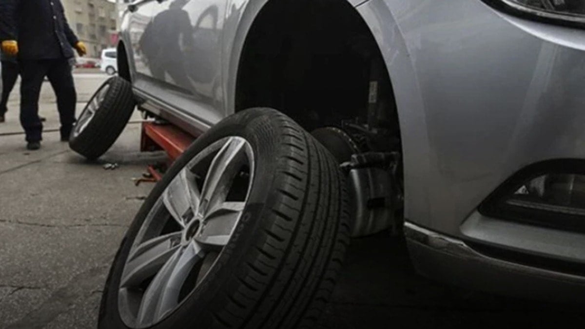 Süre daralınca kuyruklar uzadı, fiyatlara yüzde 30 zam geldi