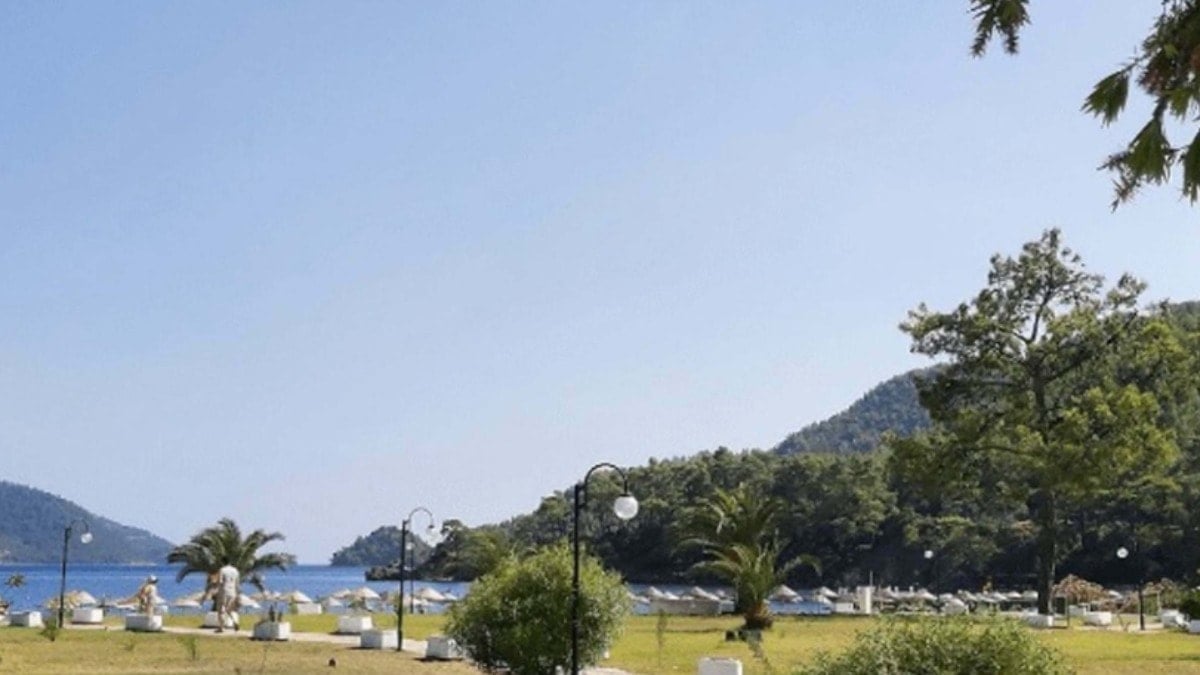 Denizde boğulan emekli albay hayatını kaybetti