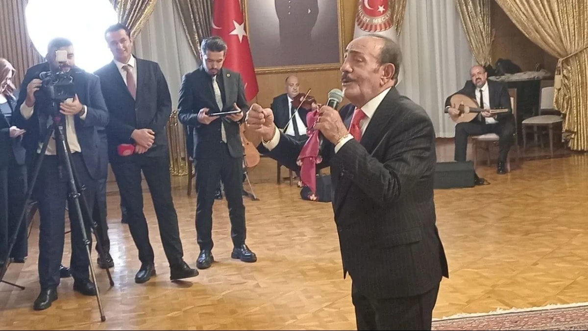 Resepsiyonda Mustafa Keser’den sürprizi