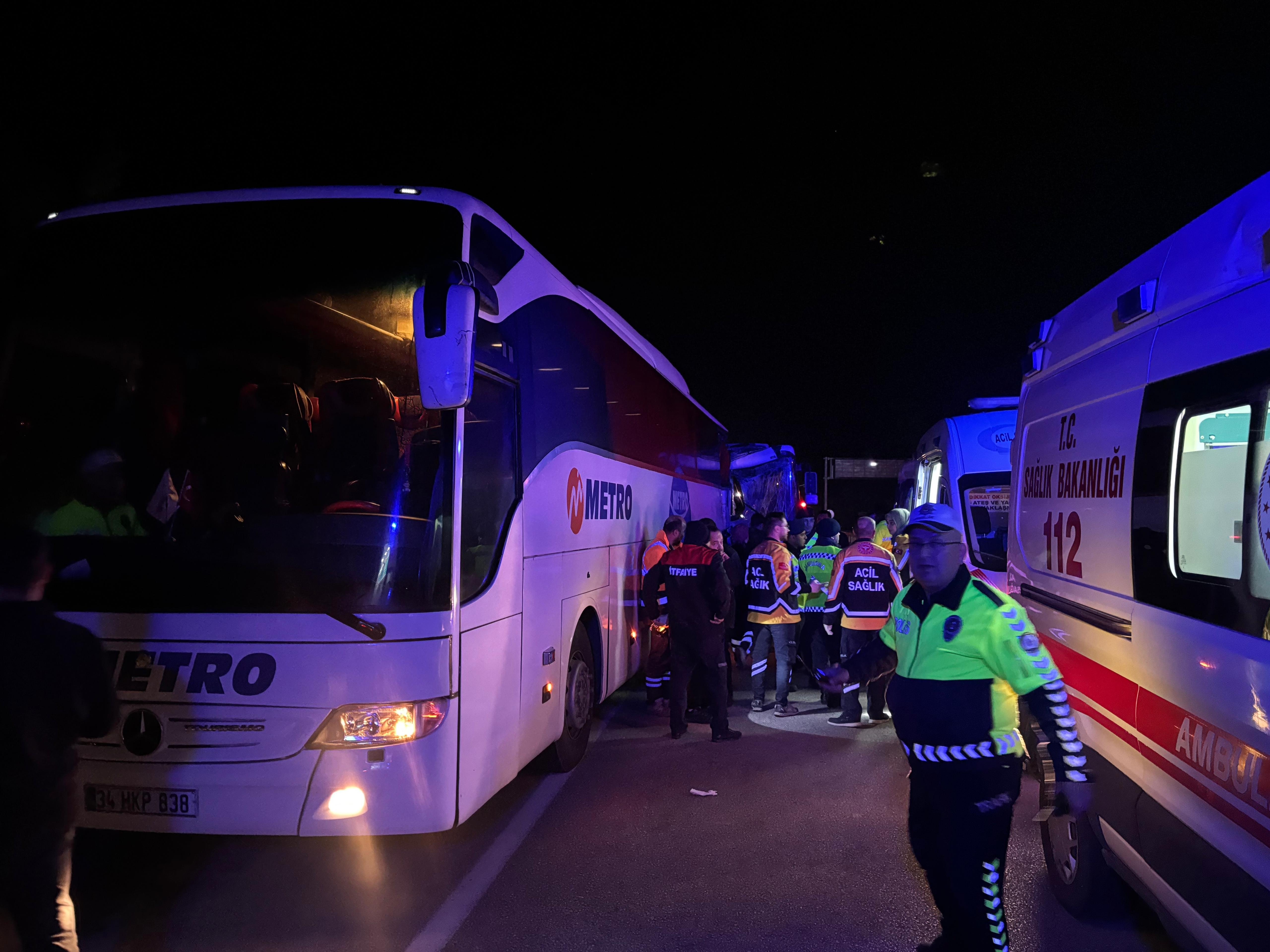 13 kişi feci kazada ölümden döndü: Sinop Valiliği'nden açıklama!
