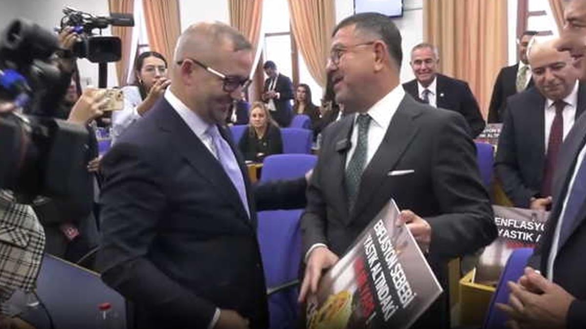Merkez Bankası Başkanı Fatih Karahan'a meclis komisyonunda protesto