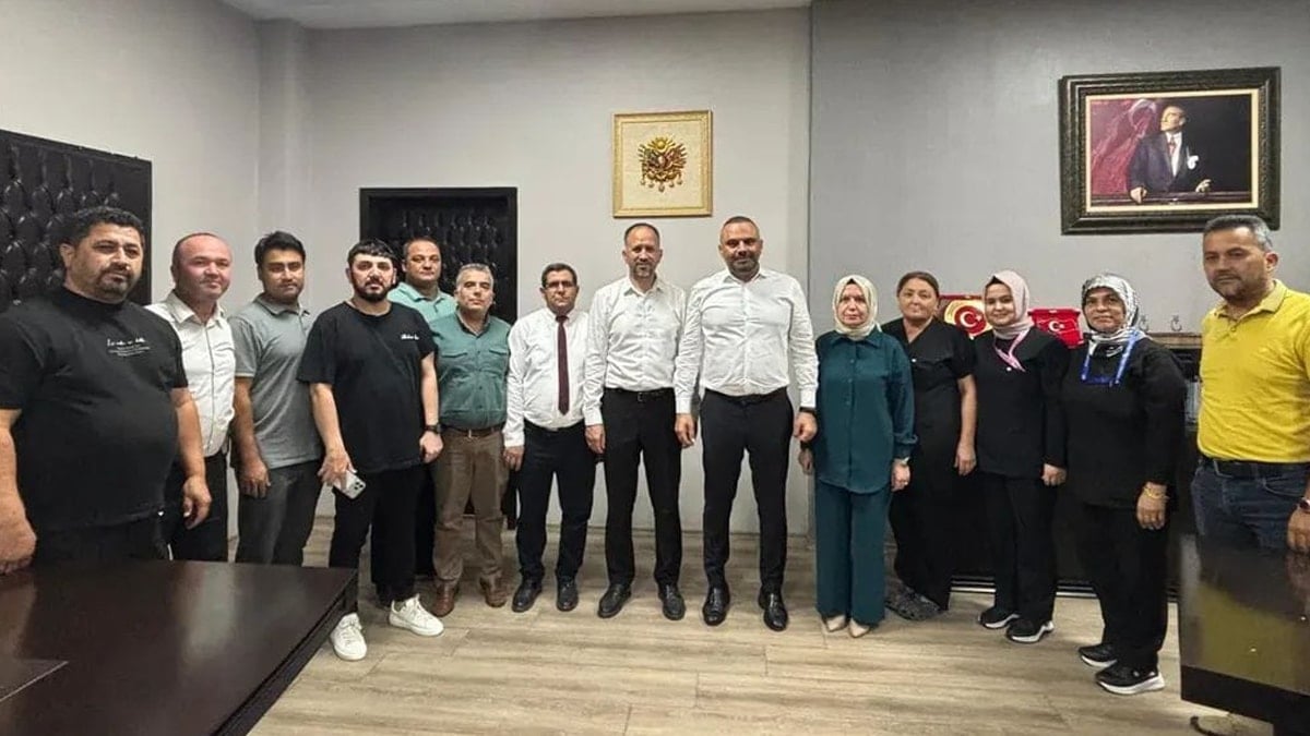 AKP’li başkandan başhekim odasında güç gösterisi: Hastaneye yönetici atadı