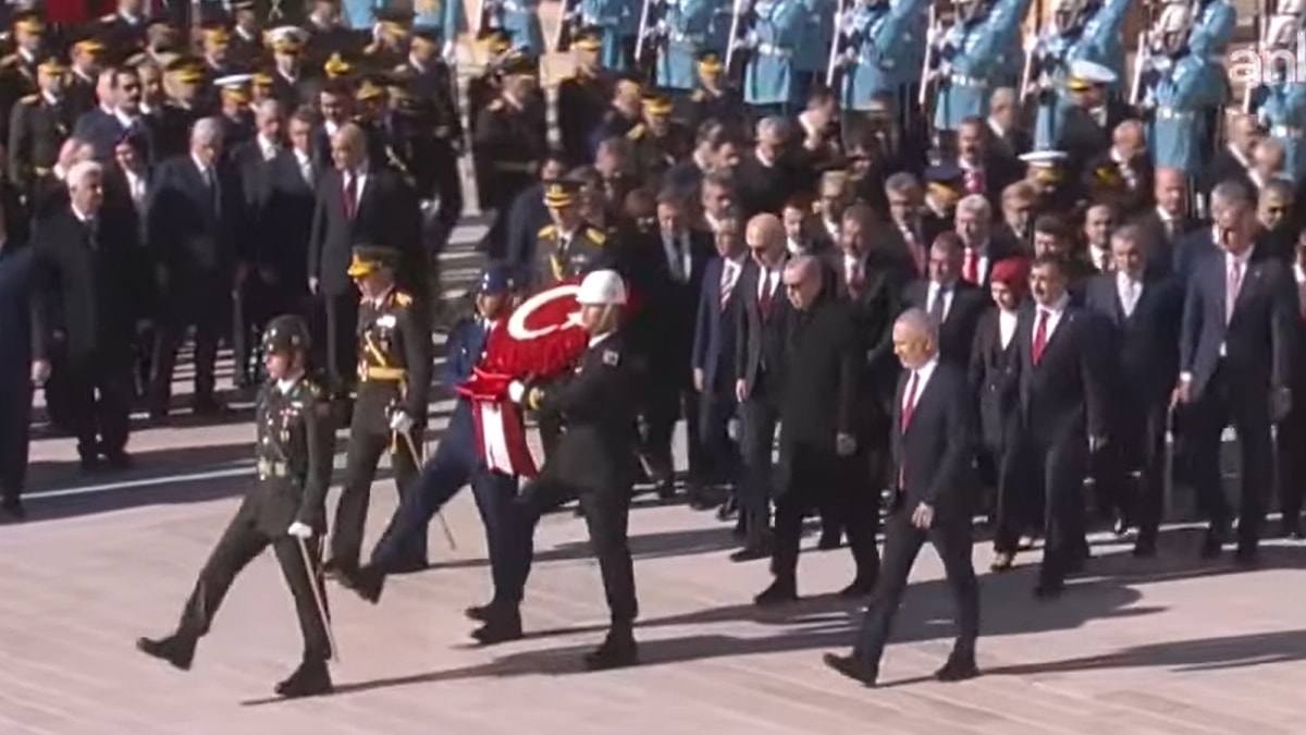 CHP'den Anıtkabir sloganlarına tepki
