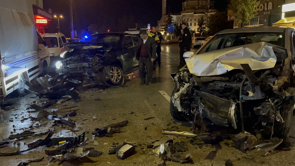 Direksiyon başına geçti, ortalığı savaş alanına çevirdi