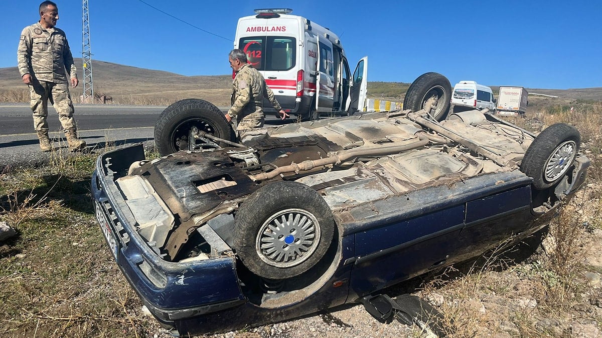 Ardahan'da takla atan otomobildeki 4 kişi yaralandı