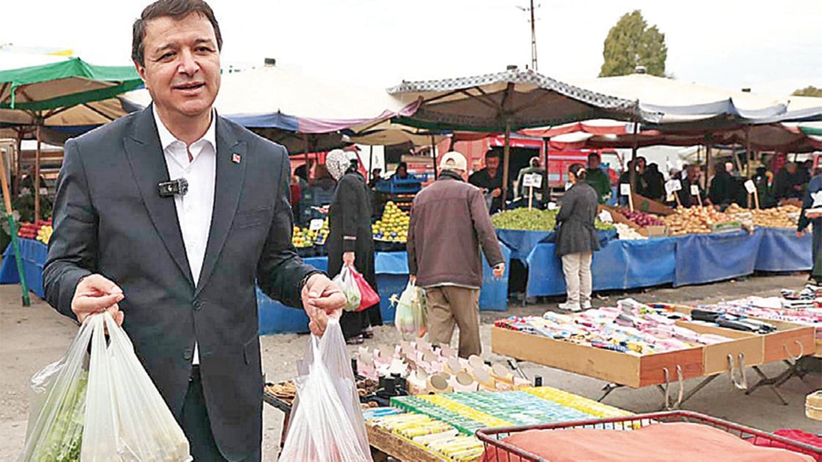 Maalesef 4 tane kıvırcığın 200 lira tuttuğu bir tablo var
