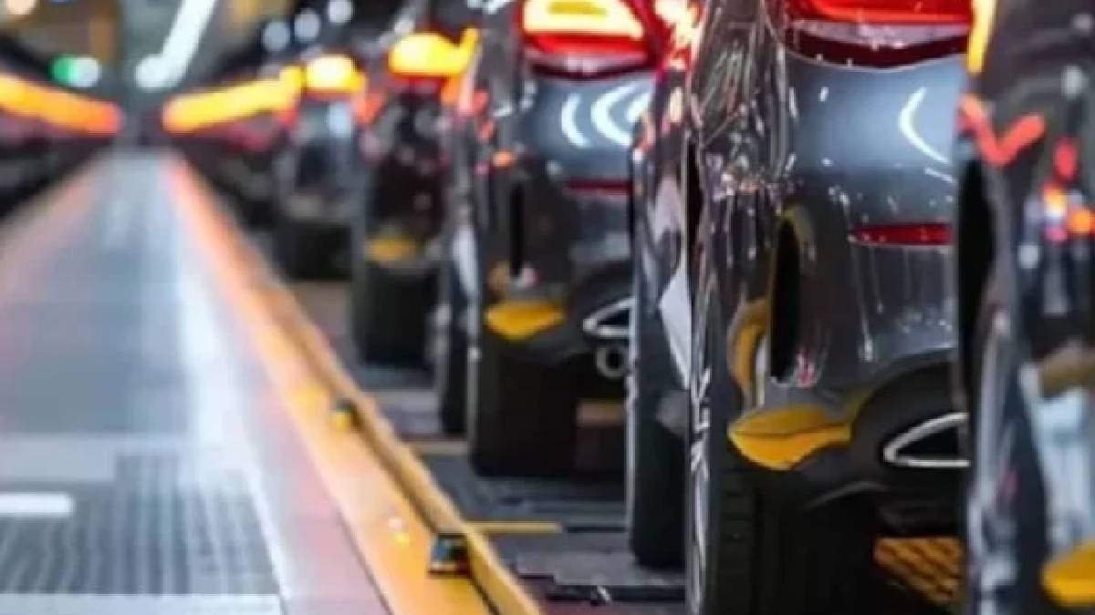 Otomotiv devinde kırmızı alarm: Birden çakıldı