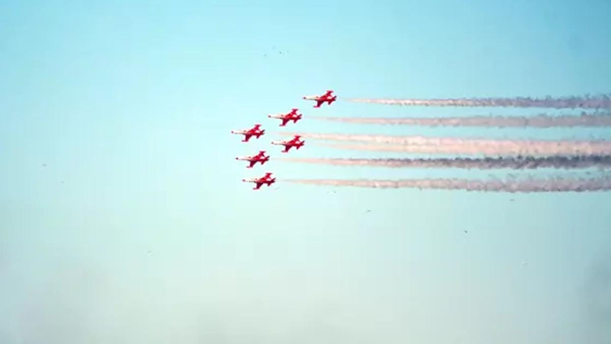 Kırklareli semalarında Türk Yıldızları coşkusu