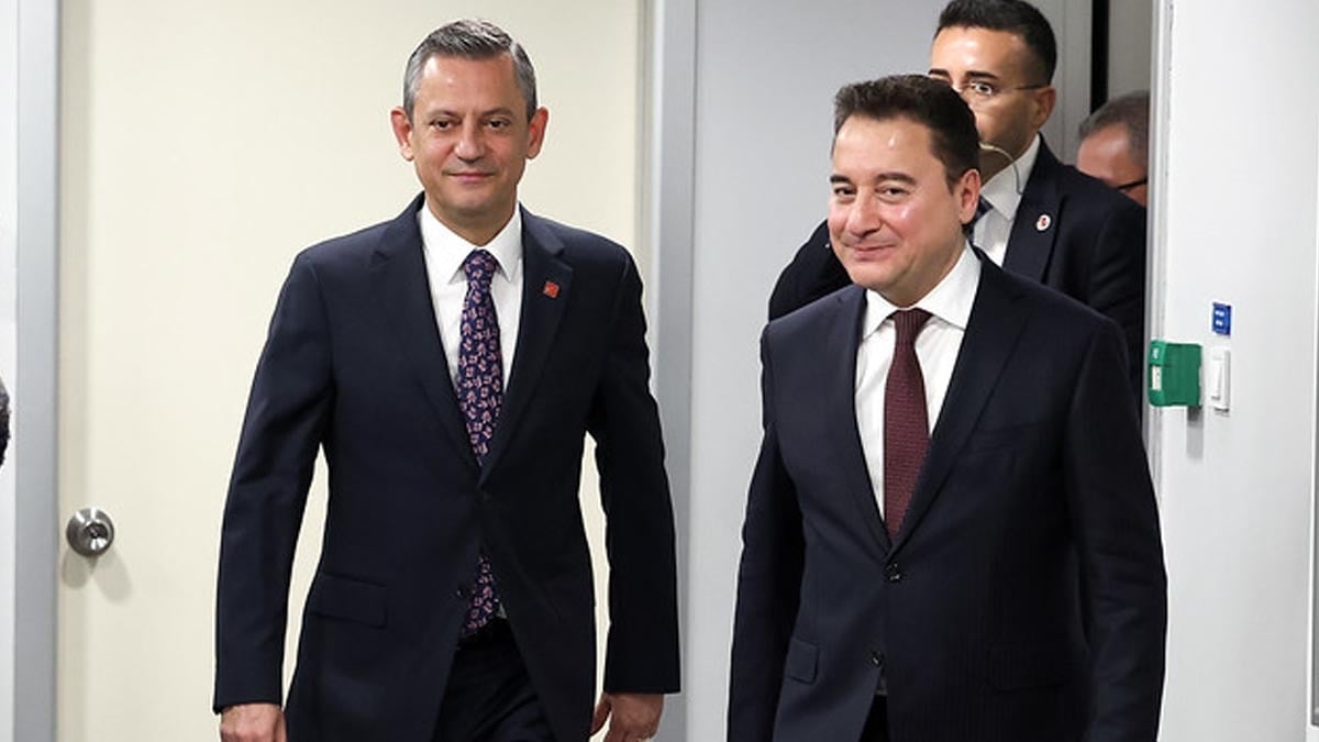 Özgür Özel'den Ali Babacan'a telefon