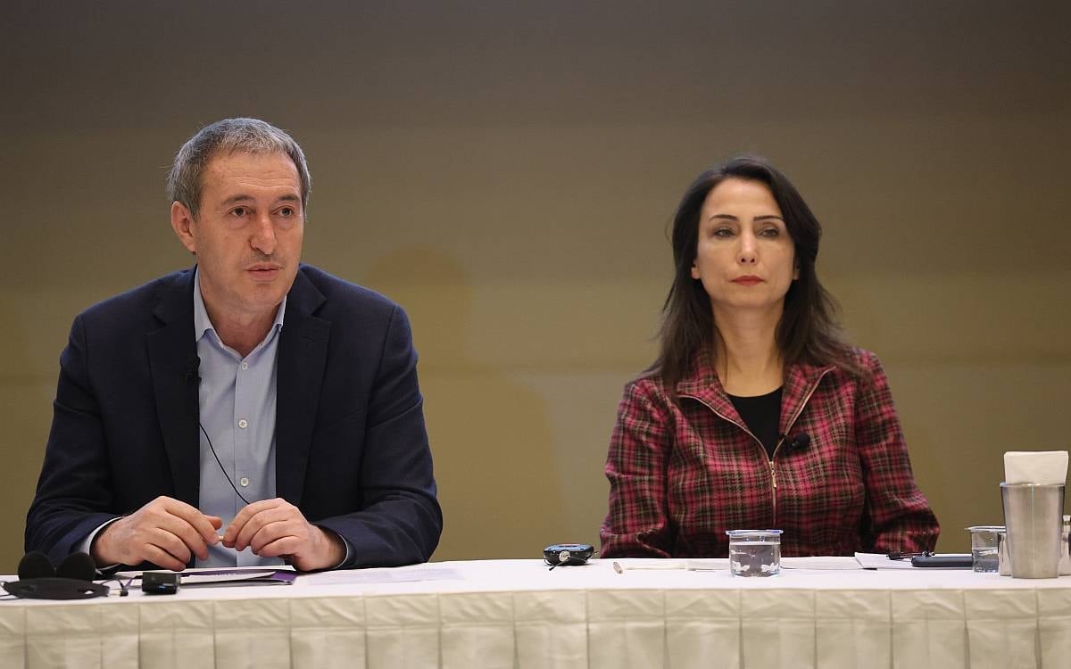 Komisyon DEM'i memnun etmedi
