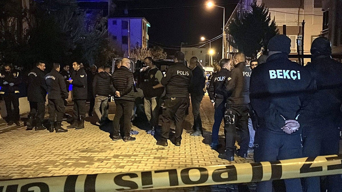 Balıkesir'de şüpheli ölüm! Evinde silahla öldürülmüş halde bulundu