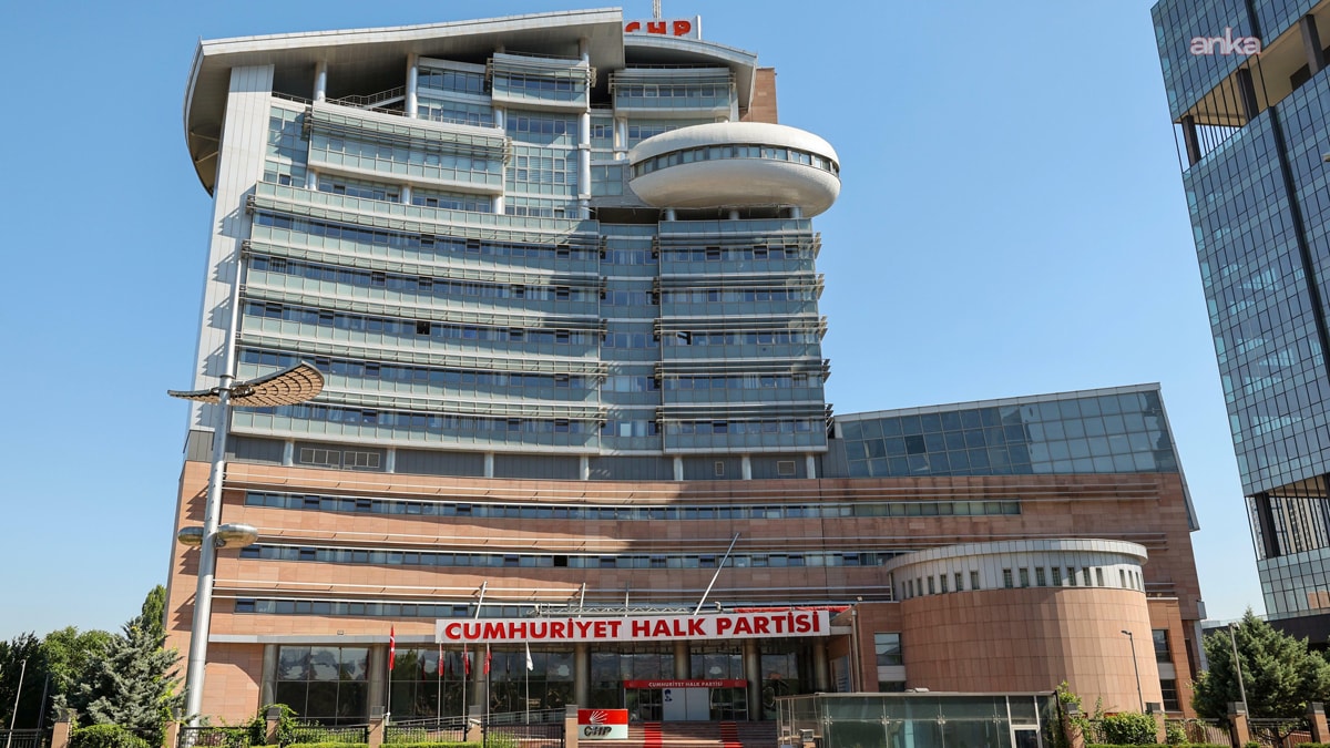 CHP'de kritik gün... Gözler yarına çevrildi