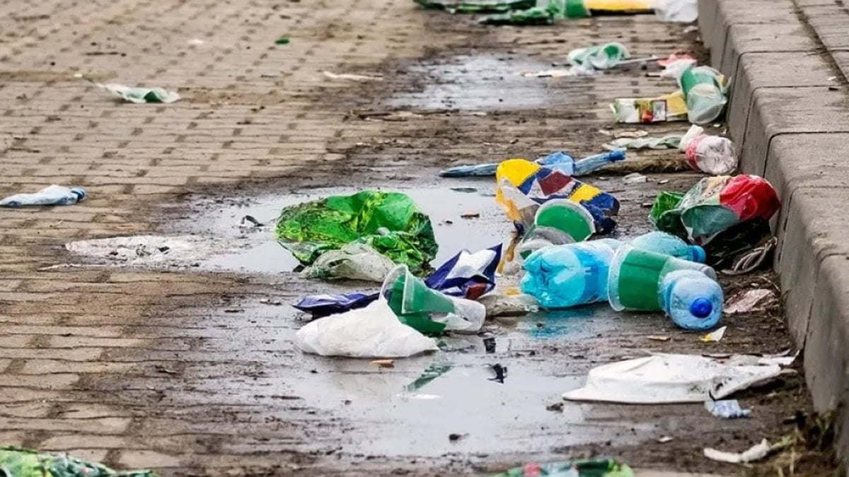 Yeni uygulama hayata geçiyor: Yere çöp ve izmarit atan yandı