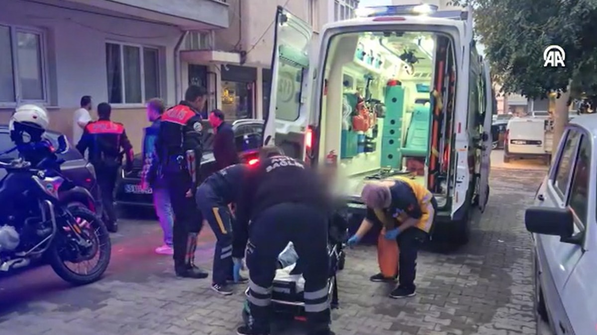 Manisa’da dayı-yeğen kavgası: İkisi de yaralandı