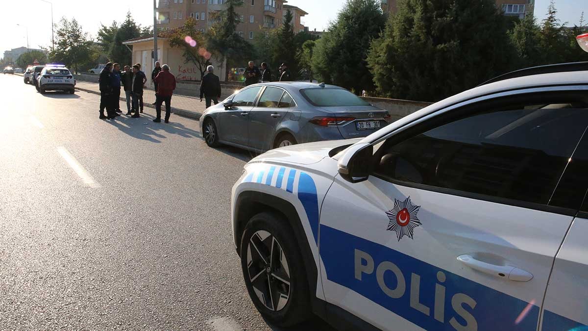 Okul müdürüne çocuklarının gözü önünde silahlı saldırı