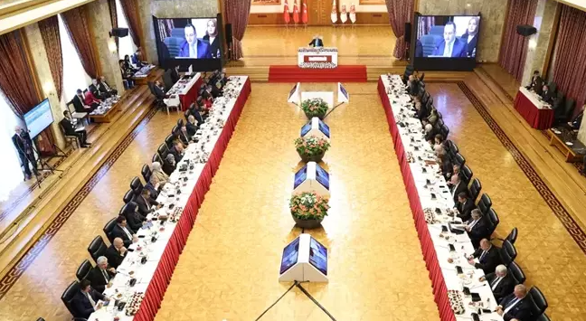 Komisyon perşembe günü toplanacak, bakanlar sunum yapacak