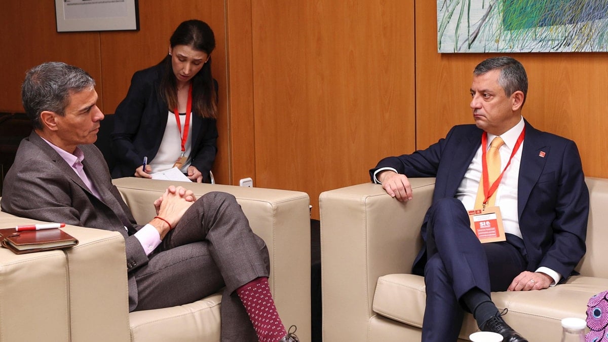 Özgür Özel'den İspanya temasları: Demokrasi dayanışması zorunluluktur