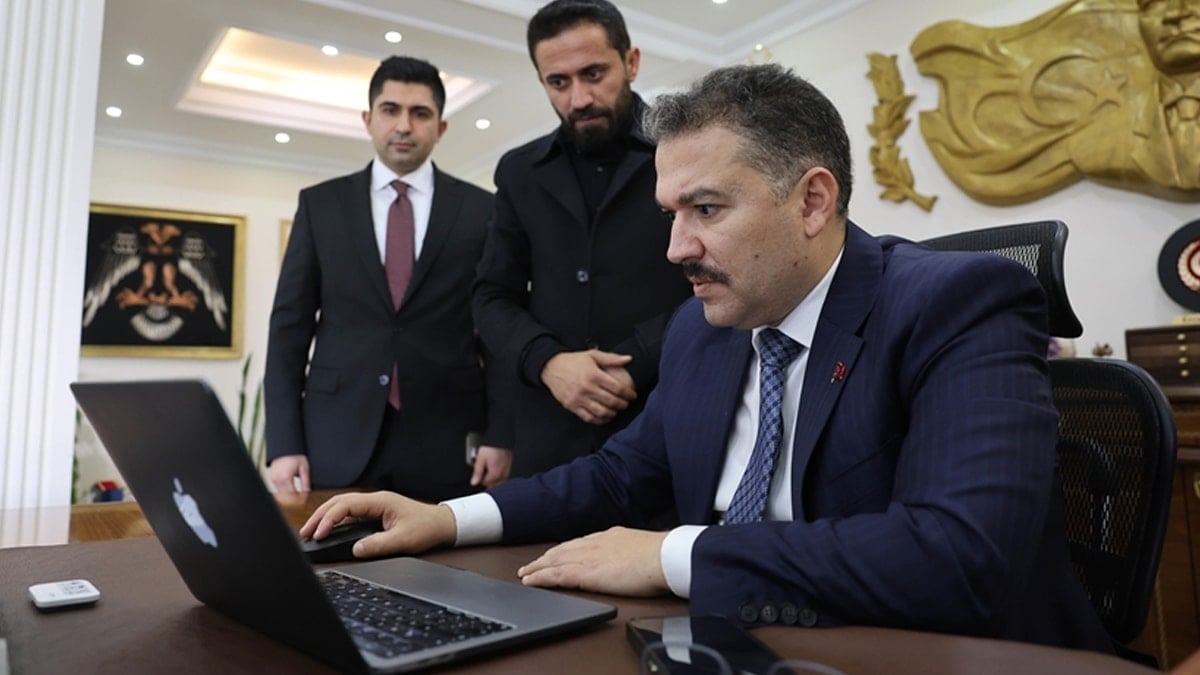 Vali iktidara yakın gazeteciye bile 'pes' dedirtti