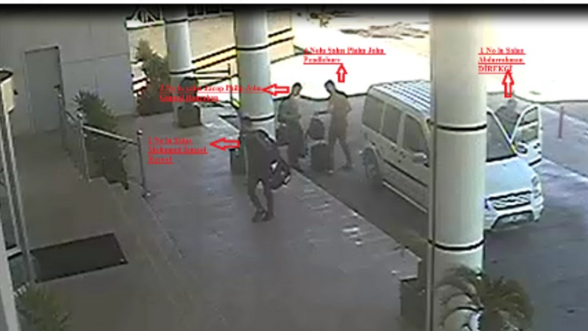 Casus diye yargılanan iki İngiliz gazeteciye 9 yıl sonra beraat