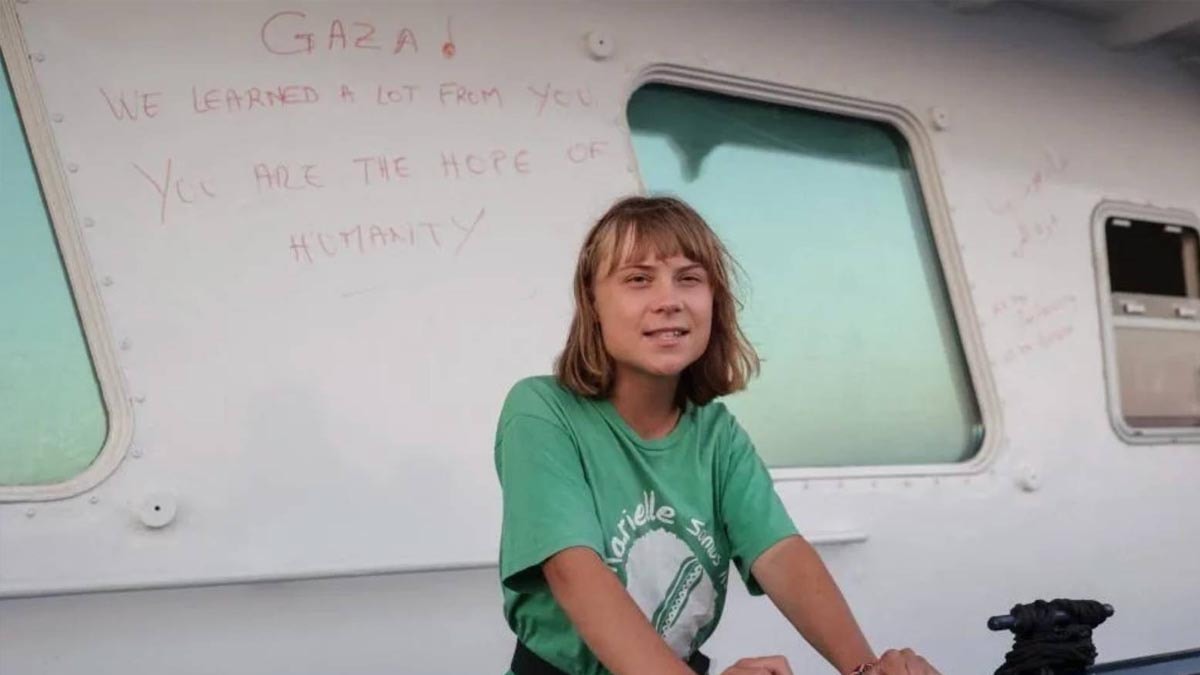 İsrail, Greta Thunberg'i yarın Yunanistan'a sınır dışı edecek