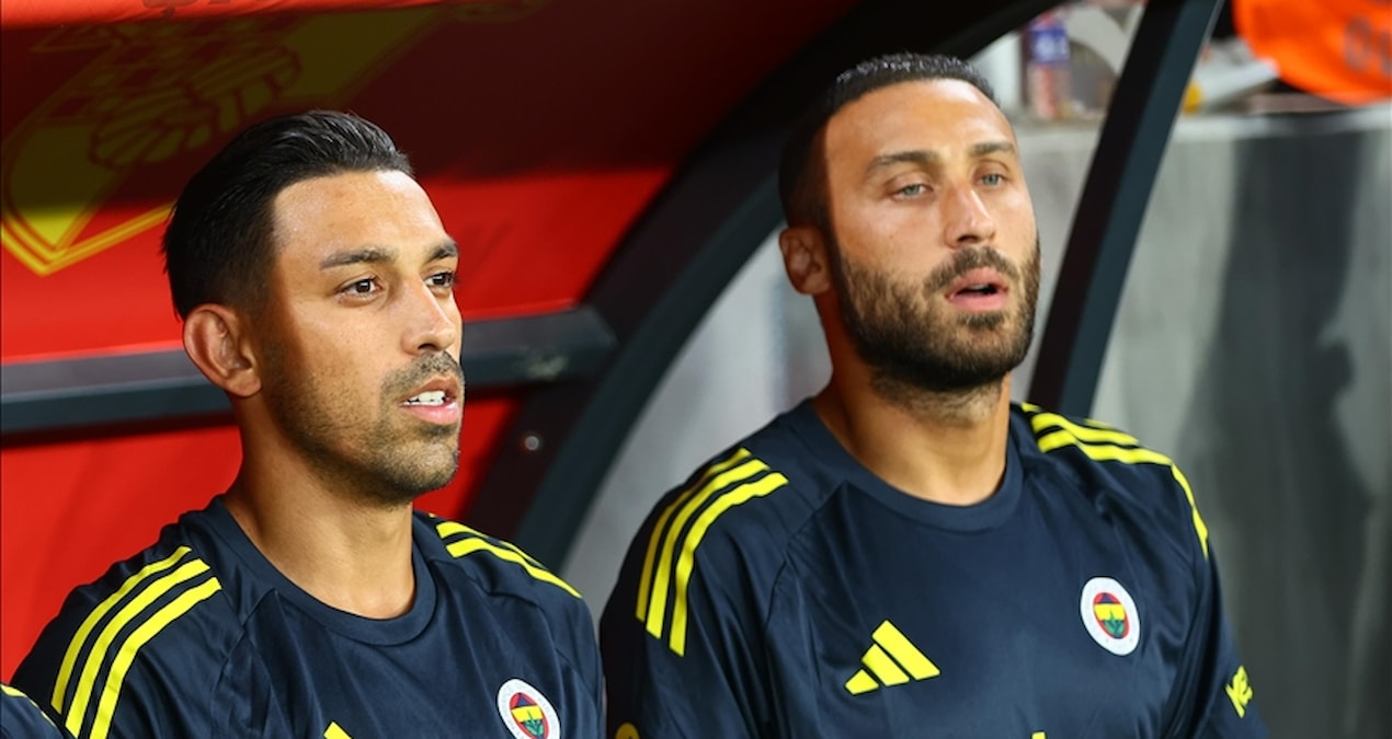 İrfan Can Kahveci ve Cenk Tosun'un kadro dışı bırakılması tartışmalara yol açtı