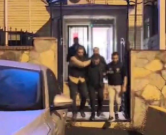 Sarıyer’de denetimde yakalandı: 27 yıl hapis cezası bulunan firari tutuklandı