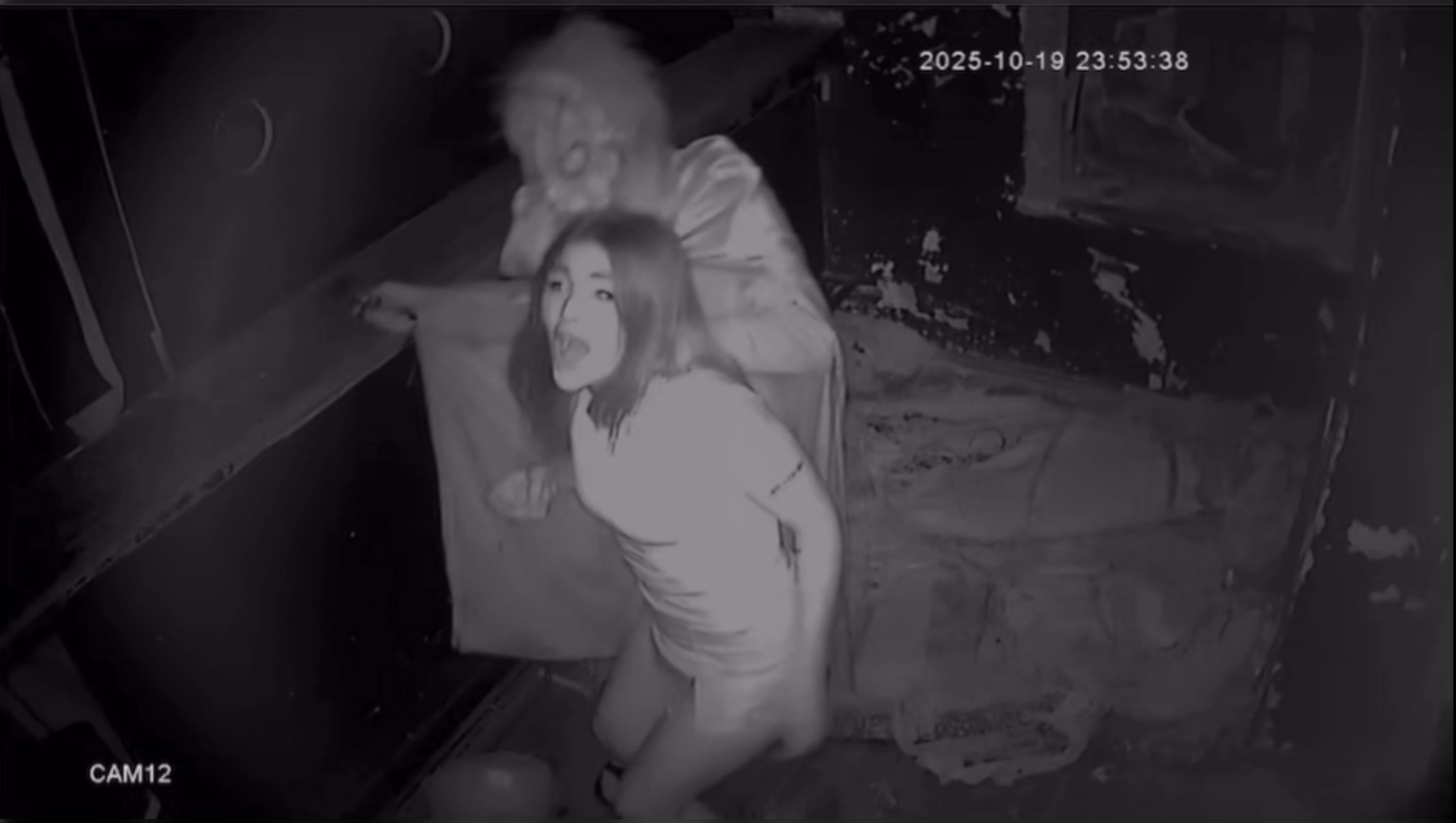 Taksim'de dehşet evine giden genç kız dehşeti yaşadı!