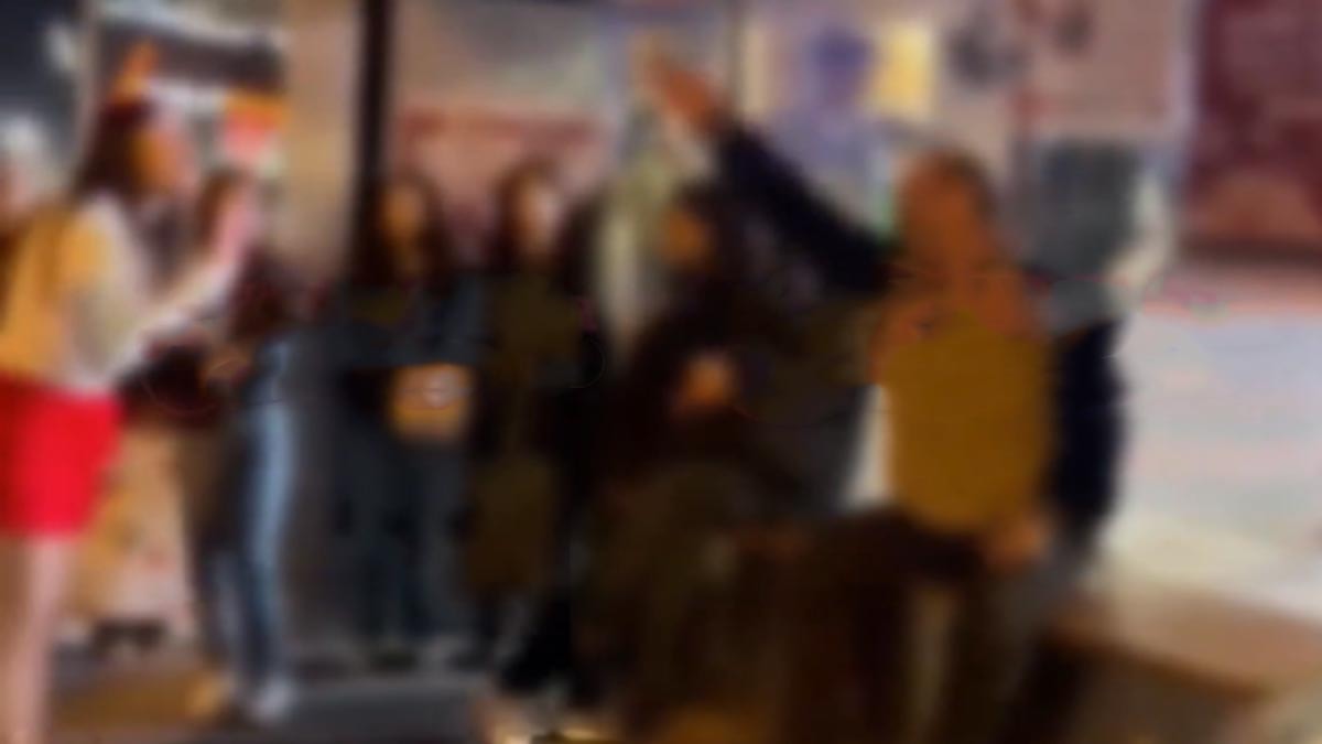 Hem suçlu hem sarhoş! Duraktan bekleyen kıza "Edepli giyin" diyerek saldırdı