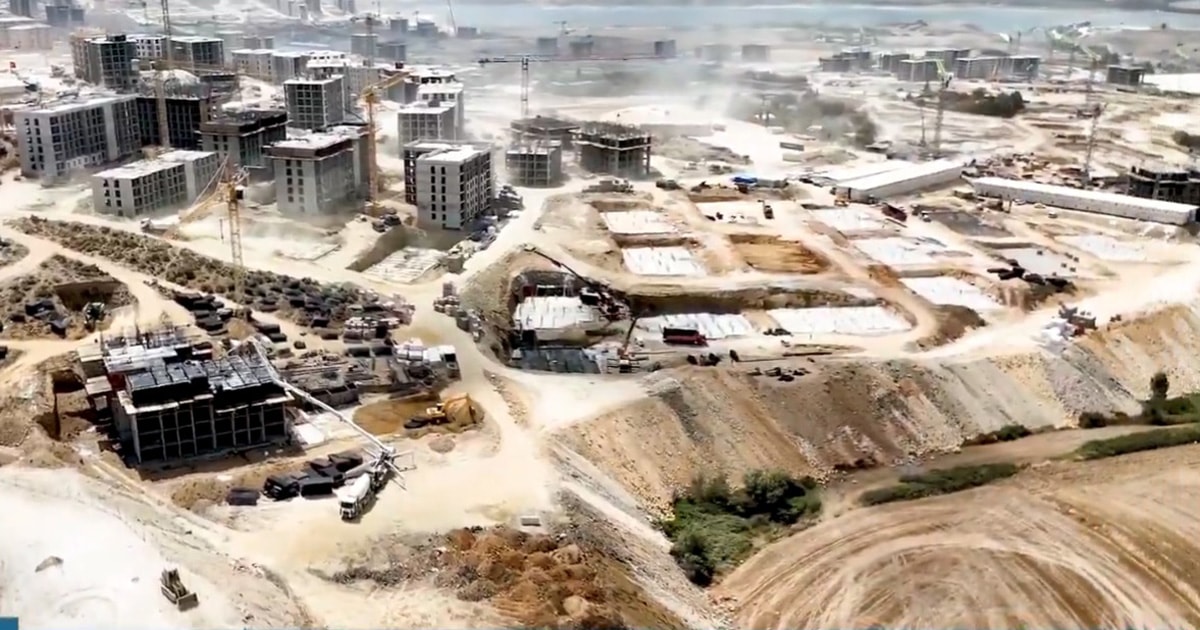 İstanbul'da rant kokulu Arapça ilanlar