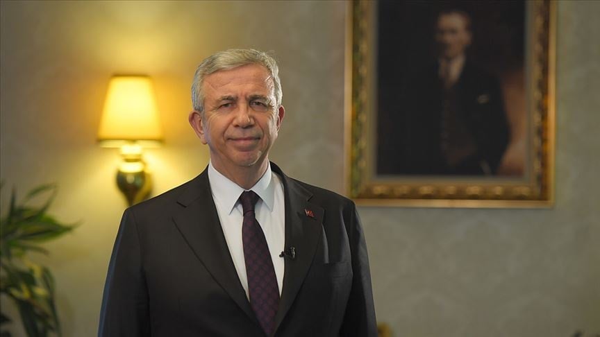 Kürtçe tartışmalarına sessiz kalmadı! İşaret ettiği yazıda örtülü mesajlar var