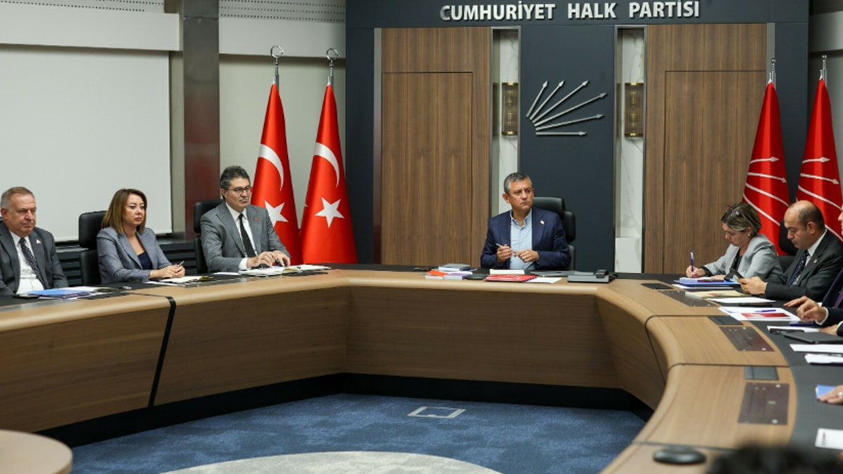 CHP'de gündem kurultay davası