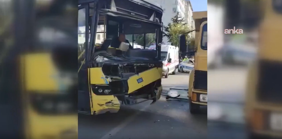 Çorum'da halk otobüsüyle kamyon çarpıştı: 22 öğrenci yaralandı