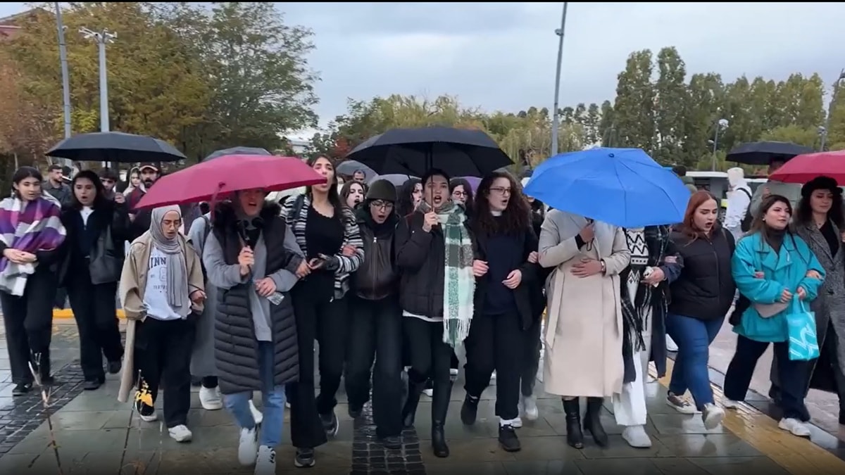 Rojin Kabaiş için 10 gündür eylemdeler