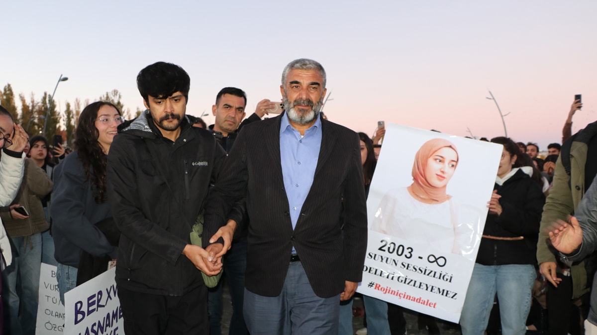 Öğrencilerin eylemine Rojin'in babasından destek