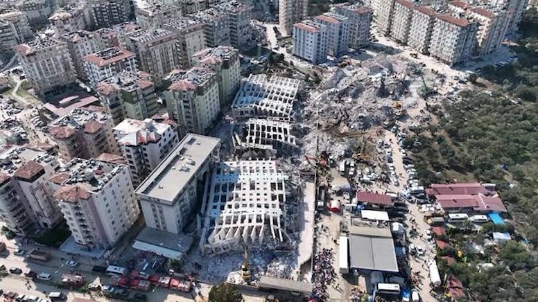 'Rönesans Rezidans' davasında çarpıcı ifade: Rusya'da afişleri gösteriliyor!