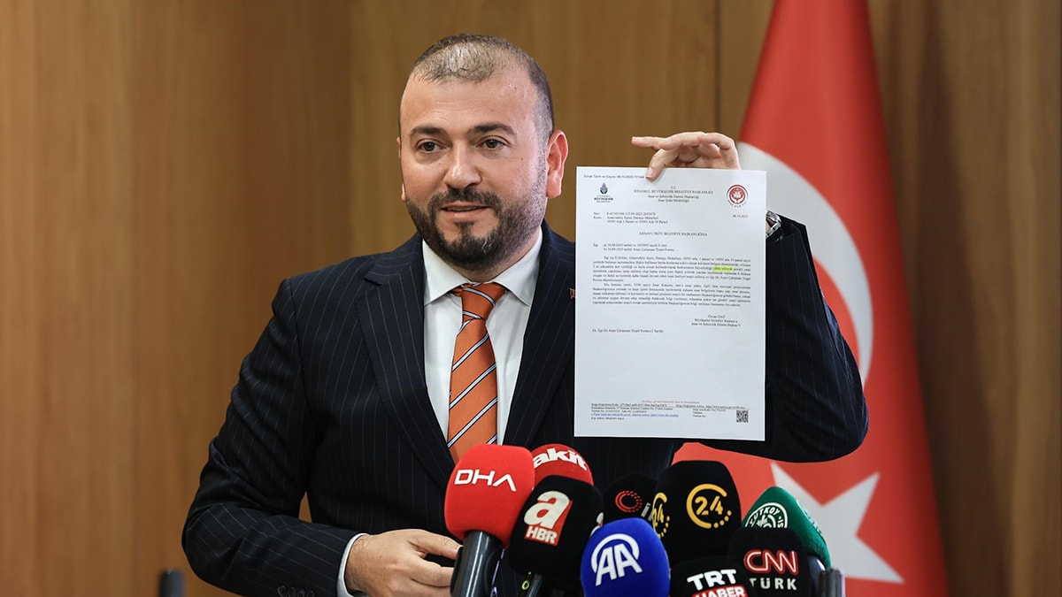 Özgür Özel ifşa etti, AKP'li başkan kabul etti