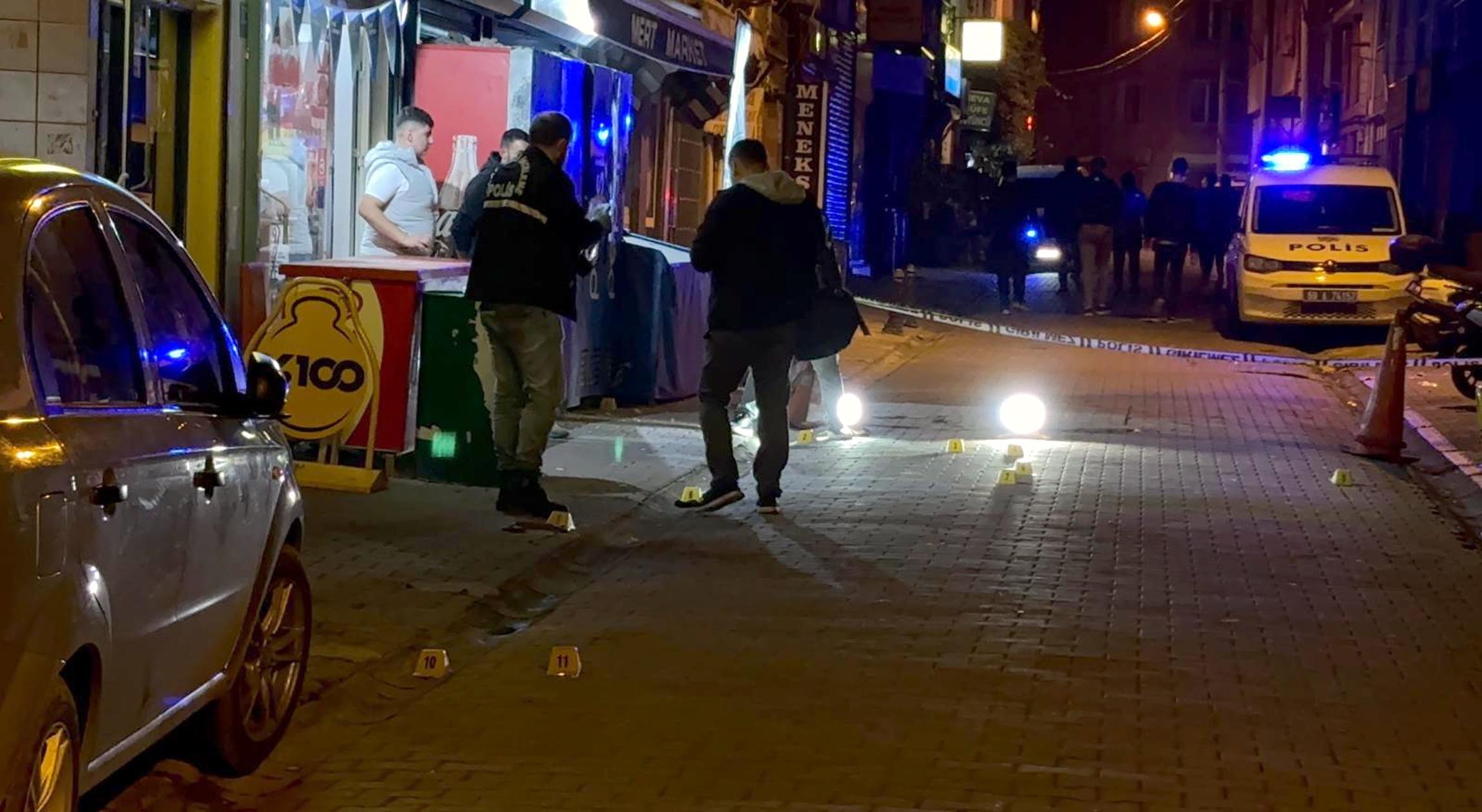 Husumetlisini sokakta vurup öldürdü