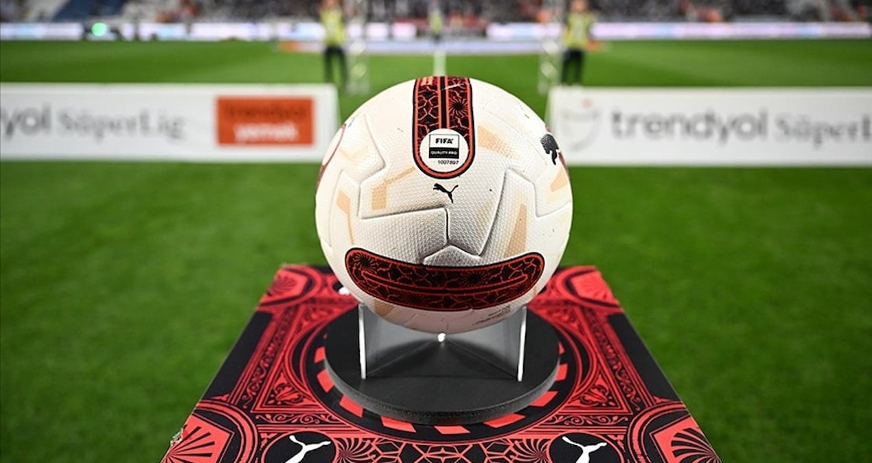 Bahis depremi dalgası sürüyor! ‘Hakemler kadar kaleci ve futbolular da bahis oynuyor’ Bahis depremi dalgası sürüyor! ‘Hakemler kadar kaleci ve futbolular da bahis oynuyor’