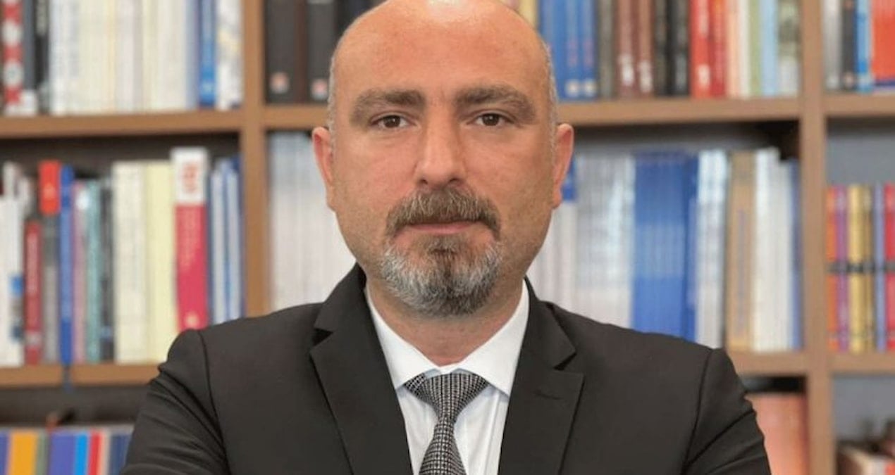 Hopa Belediye Başkanı Utku Cihan, İBB soruşturmasında ifade verdi Hopa Belediye Başkanı Utku Cihan, İBB soruşturmasında ifade verdi