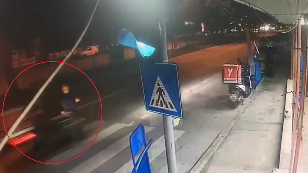 Bursa’da kırmızı ışıkta kaza: Yere düşen yayayı hiç kimse umursamadı