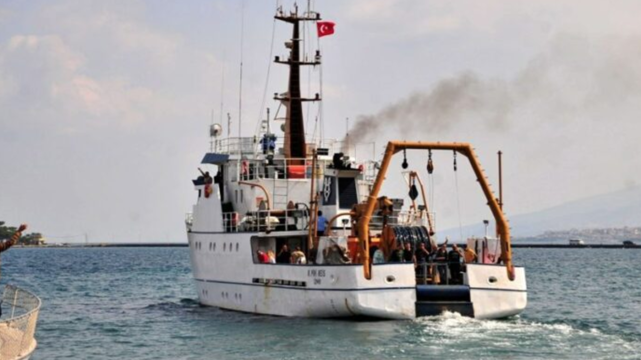 Piri Reis Ege’de seyrine başladı, Yunanistan yakın takibe aldı